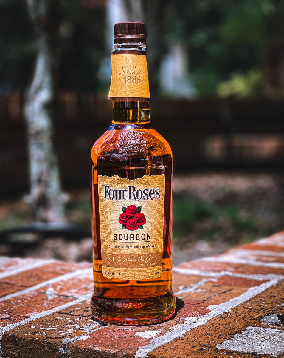 Four Roses Yellow Label Kentucky Straight Bourbon Whiskey