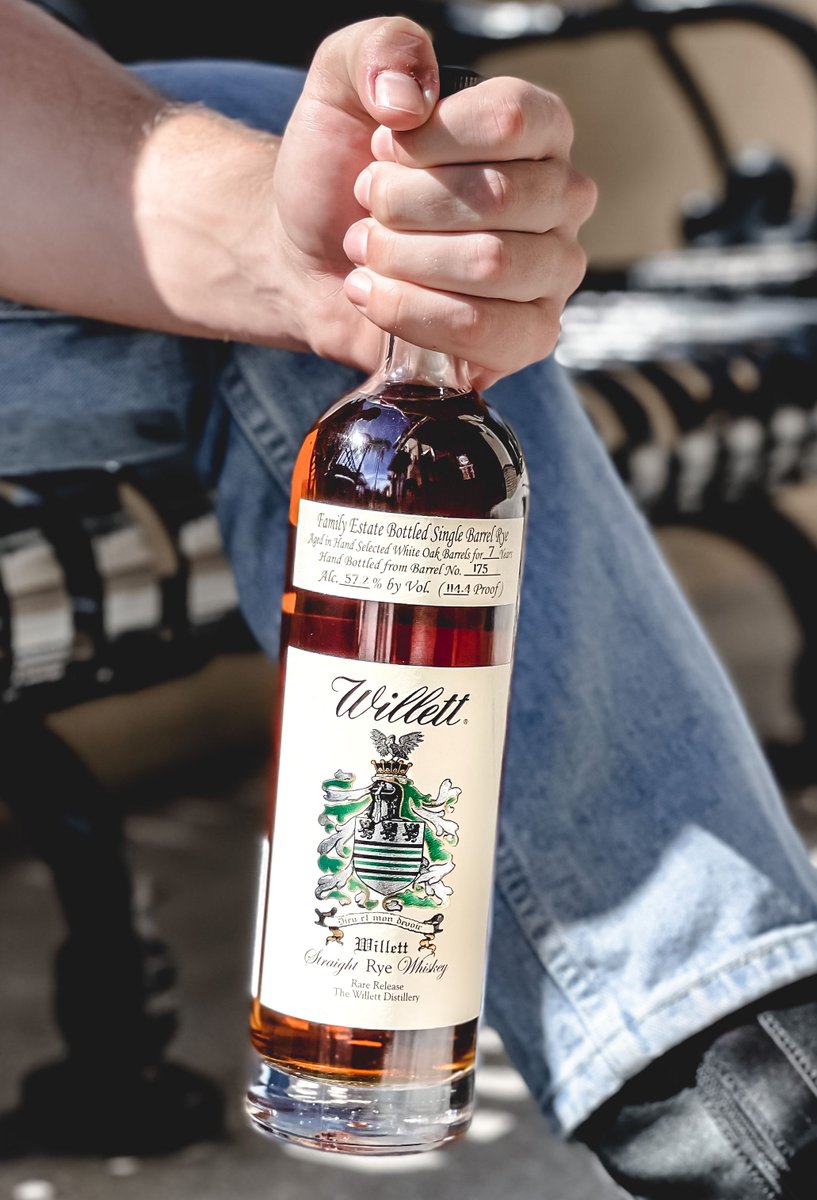 Buy 1 Get 1 Free - Willett Estate Bottled Single Barrel 7 Year Old Straight Rye Whiskey
